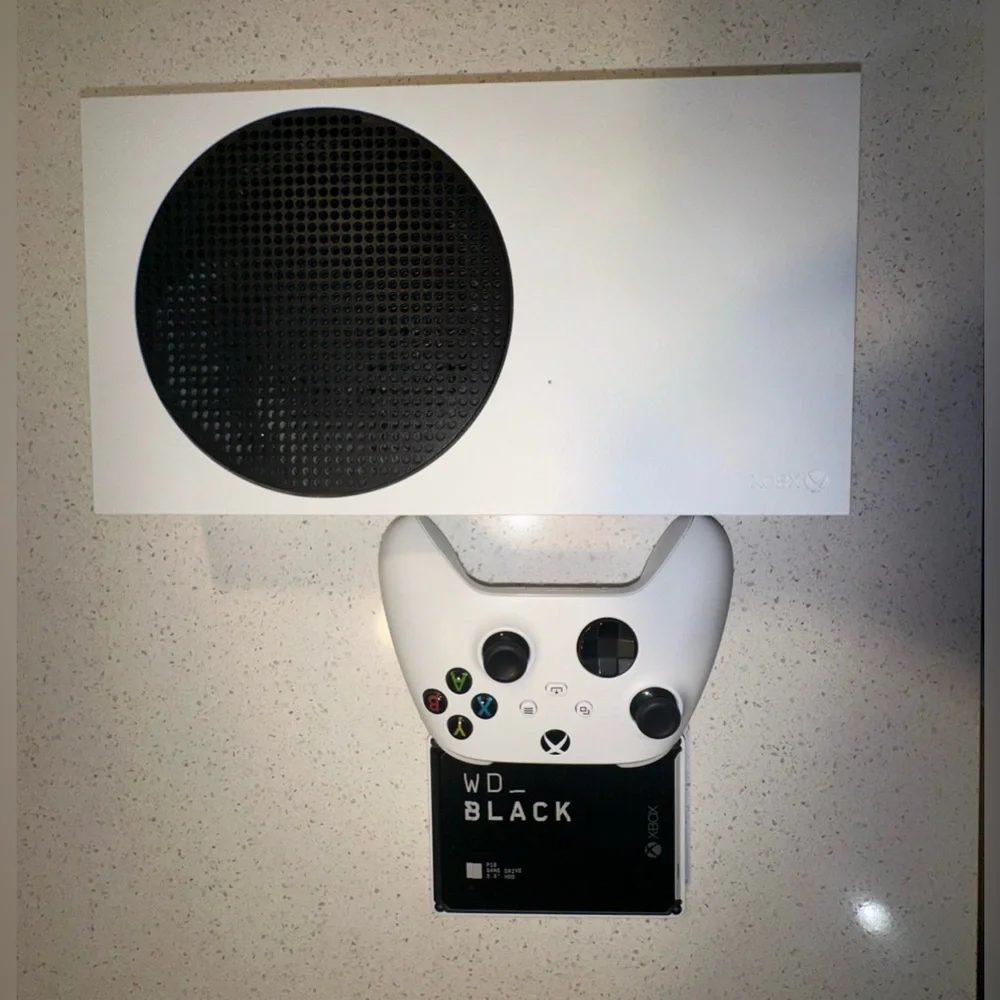 Xbox Series S 512GB with 5TB Storage Expansion